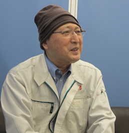 代表取締役社長　島谷氏